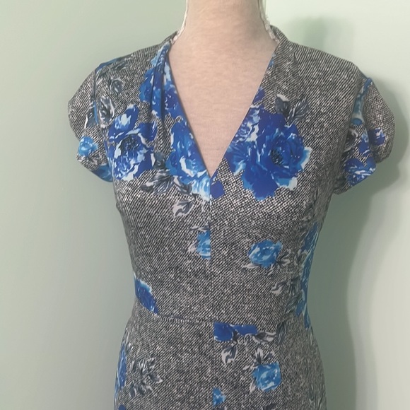 Floral Wiggle Pin-Up Stretch Retro Dress - Picture 2 of 11